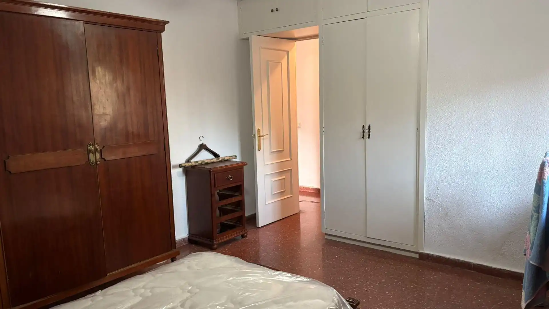 Bedroom of Flat for sale in Sevilla  with Air Conditioner, Private garden and Furnished