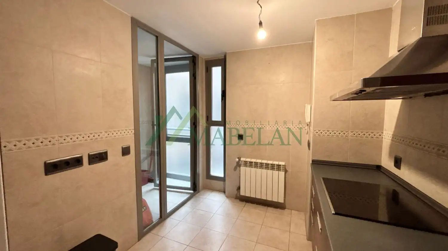 Kitchen of Flat for rent in Madrid  with Air Conditioner, Private garden and Storage room