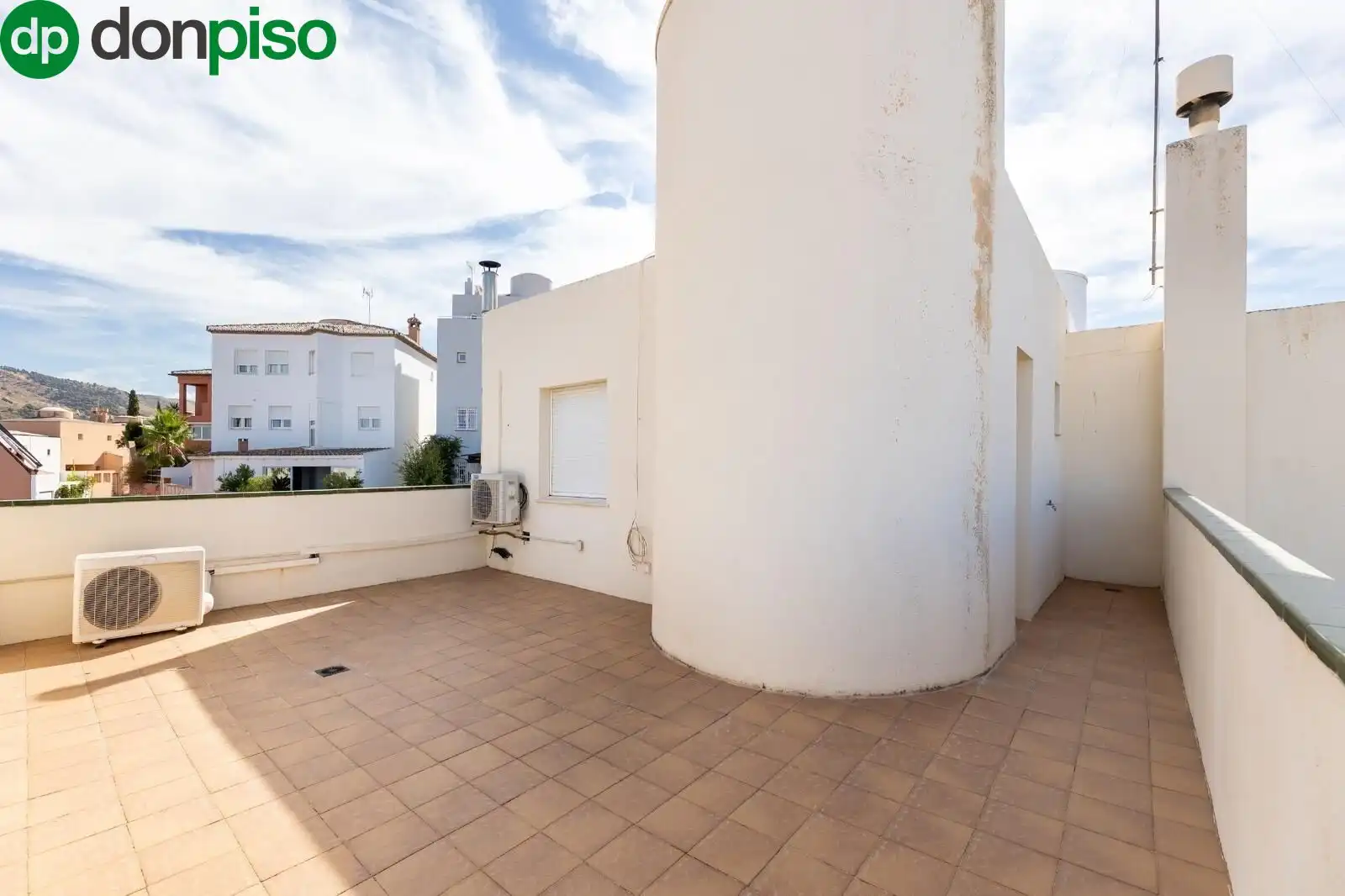 Terraza de Casa o chalet en venta en Granada con Aire acondicionado, Calefacción y Jardín privado