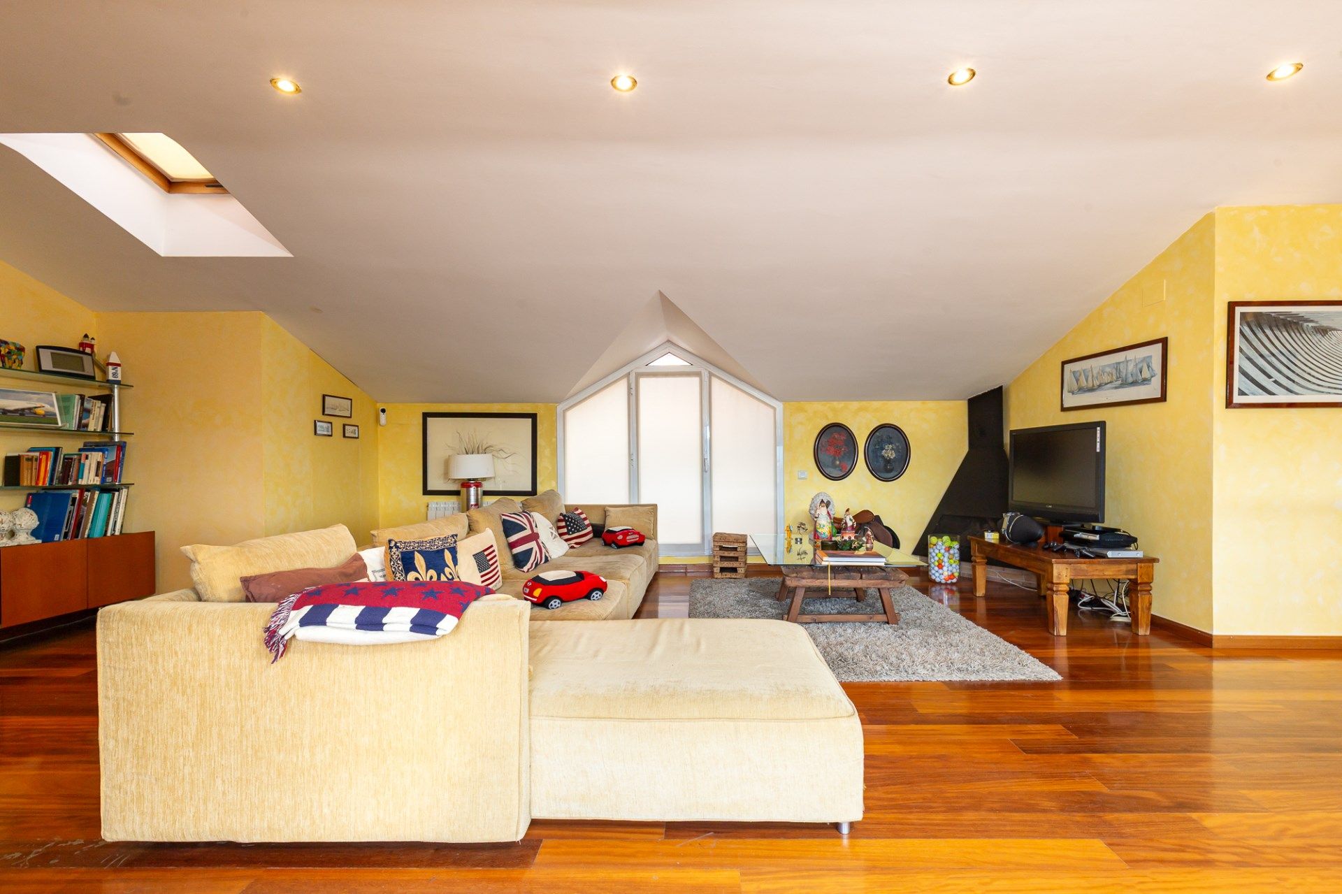 Àtic de lloguer a MARQUESA DE CASTELLBELL, Roses - Castellbell