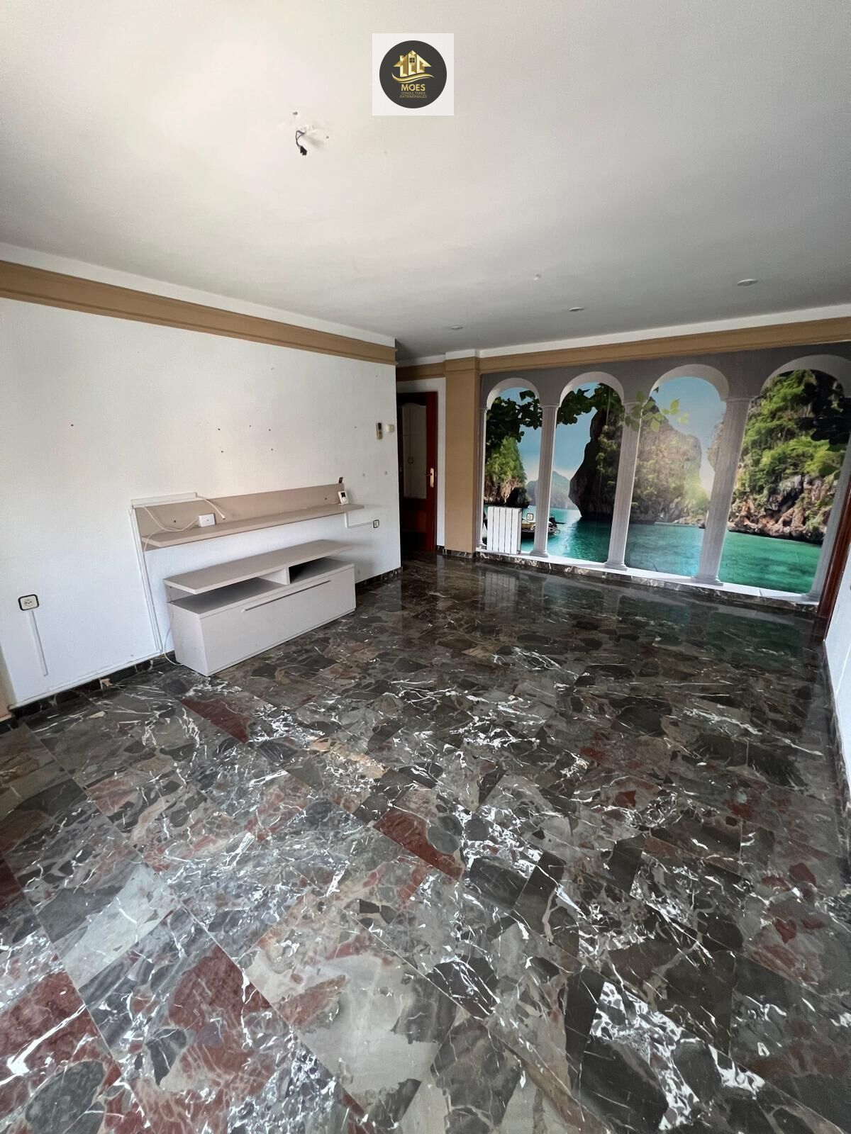 Piso en venta en  Jaén Capital con Aire acondicionado, Trastero y Balcón