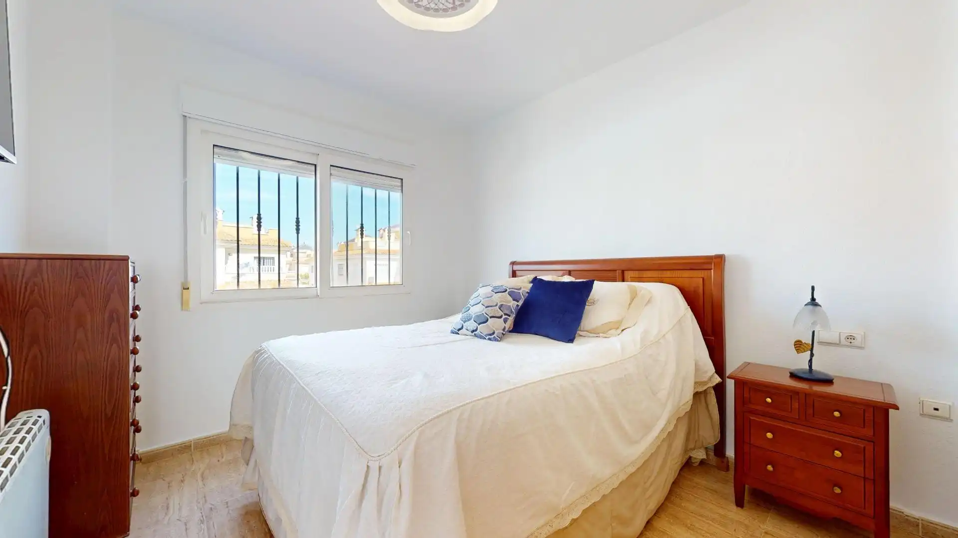 Habitación de Casa adosada en venta en Pilar de la Horadada con Terraza y Balcón