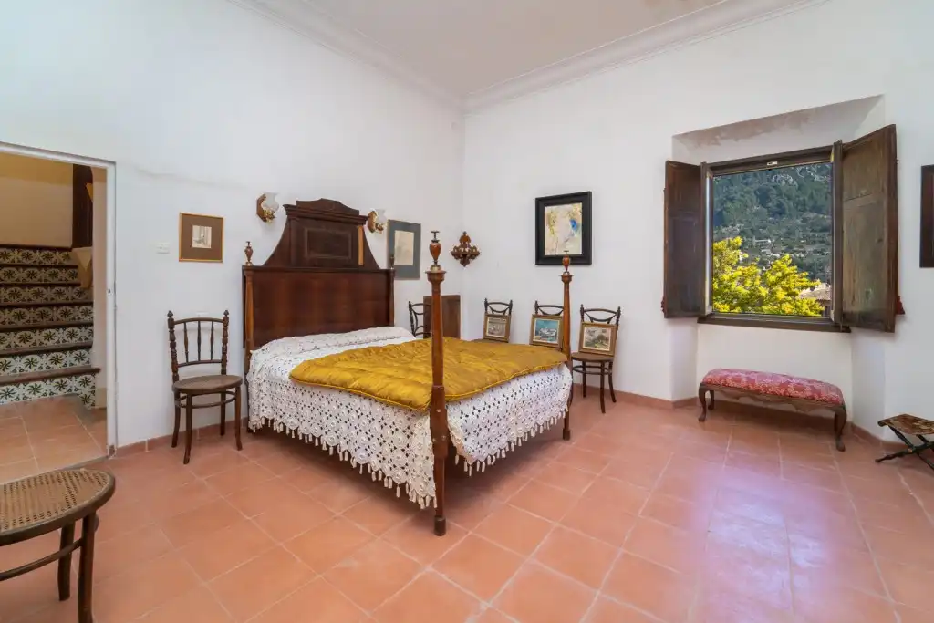 Dormitori de Casa o xalet en venda en Fornalutx amb Jardí privat i Terrassa
