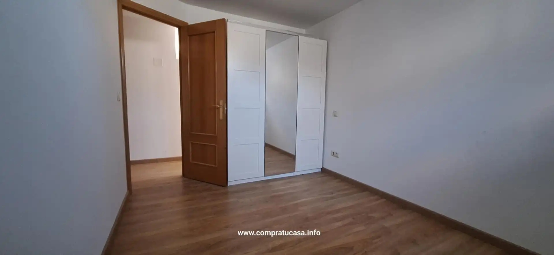 Casa adosada en venta en Calle MISTRAL, Encinillas
