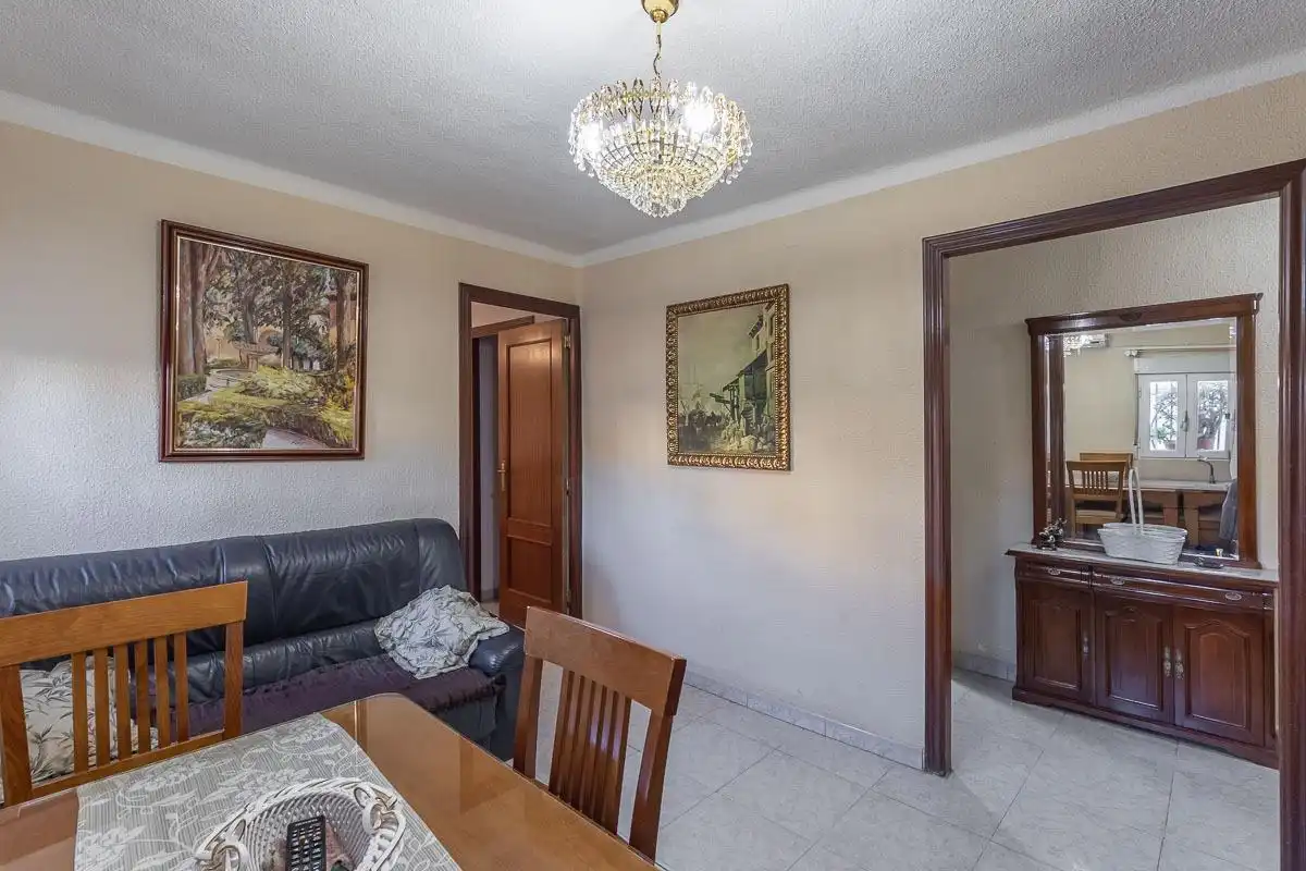 Flat for sale in Granada