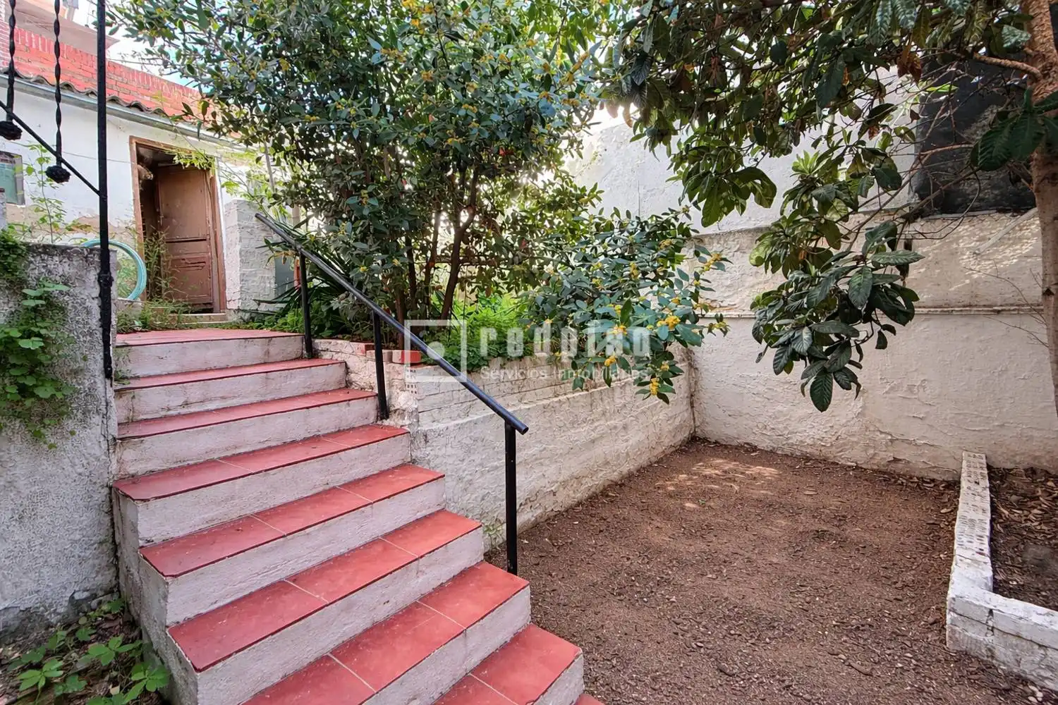 Jardí de Casa o xalet en venda en Madrid