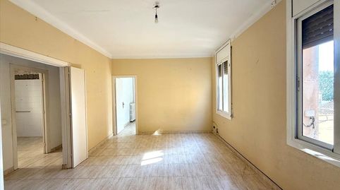 Foto 2 de Piso en venta en Calle Sts Celi I Rustic, Eixample - Horta Capallera, Figueres