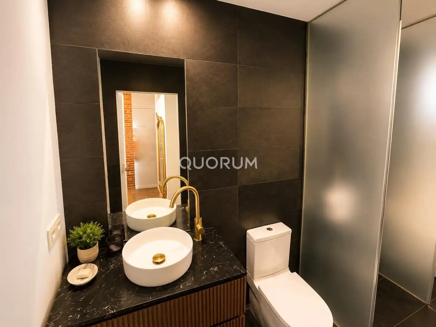 Baño de Piso de alquiler en Bilbao  con Calefacción y Amueblado
