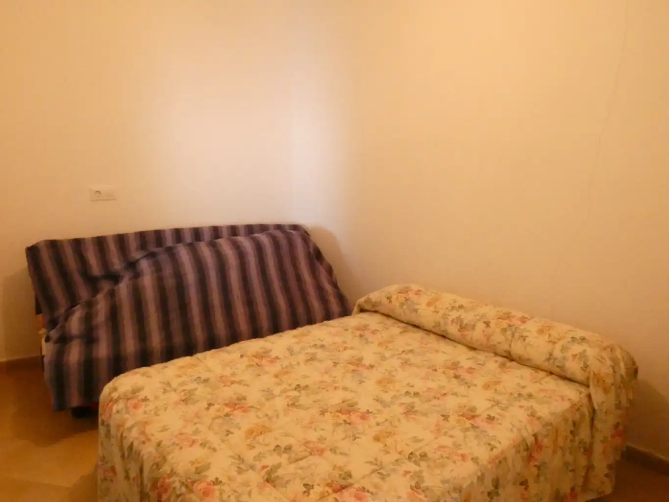 Bedroom of Houses for sale in Ahillones  with Furnished