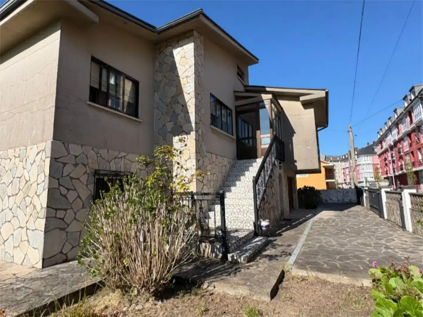 Vista exterior de Piso en venta en Ribadeo con Jardín privado, Parquet y Trastero