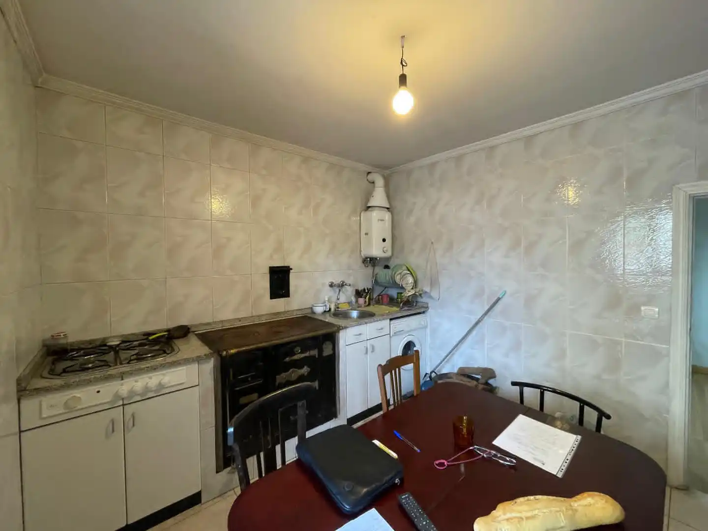 Cuina de Finca rústica en venda en Regumiel de la Sierra amb Jardí privat, Parquet i Traster