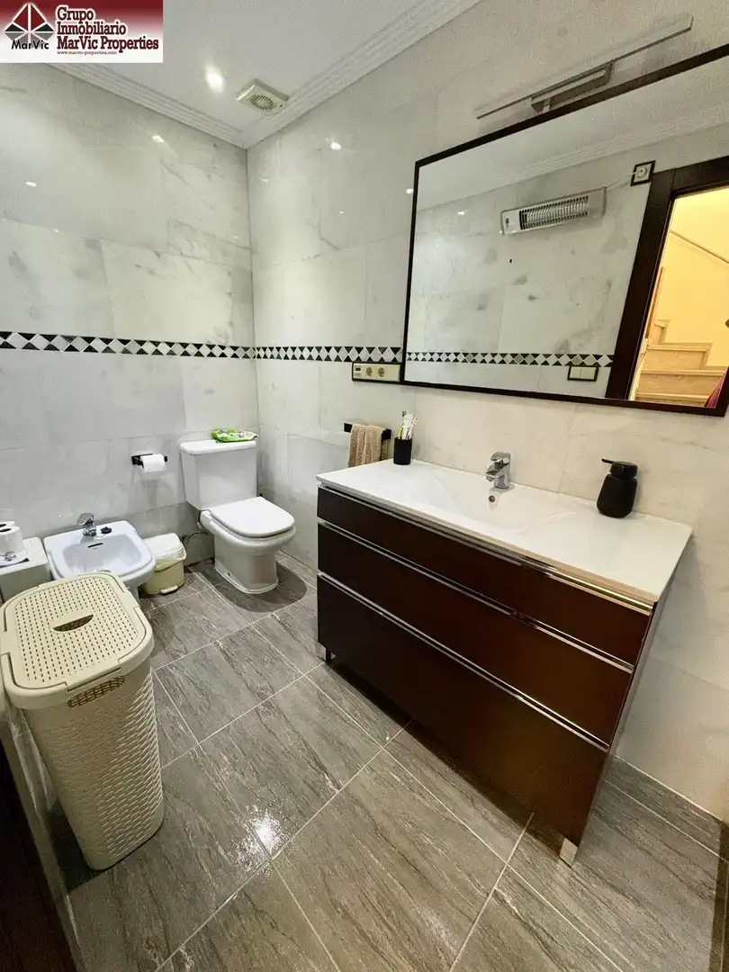 Baño de Casa o chalet en venta en L'Alfàs del Pi con Aire acondicionado, Calefacción y Terraza