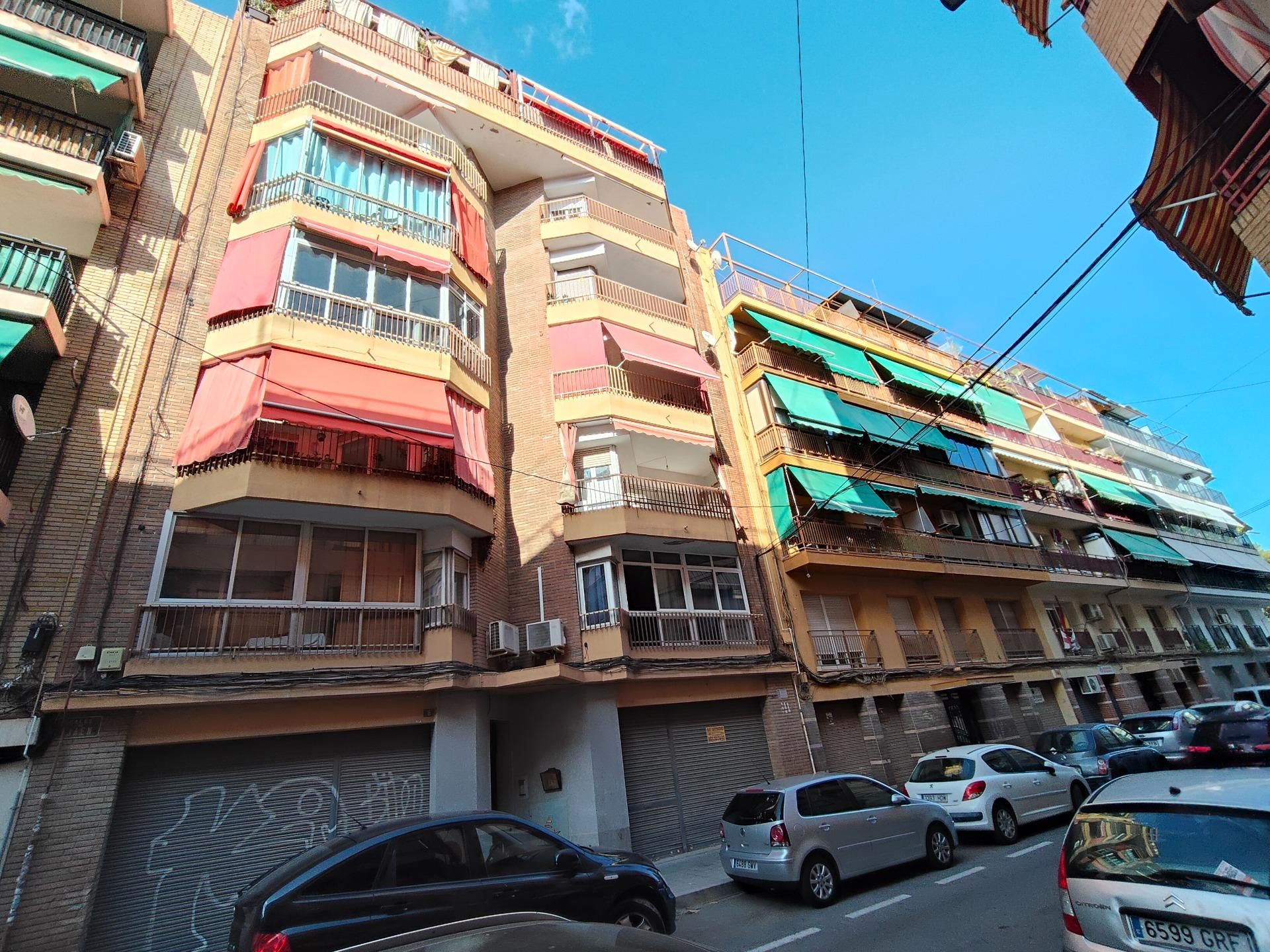 Vista exterior de Pis en venda en Alicante / Alacant amb Aire condicionat i Terrassa
