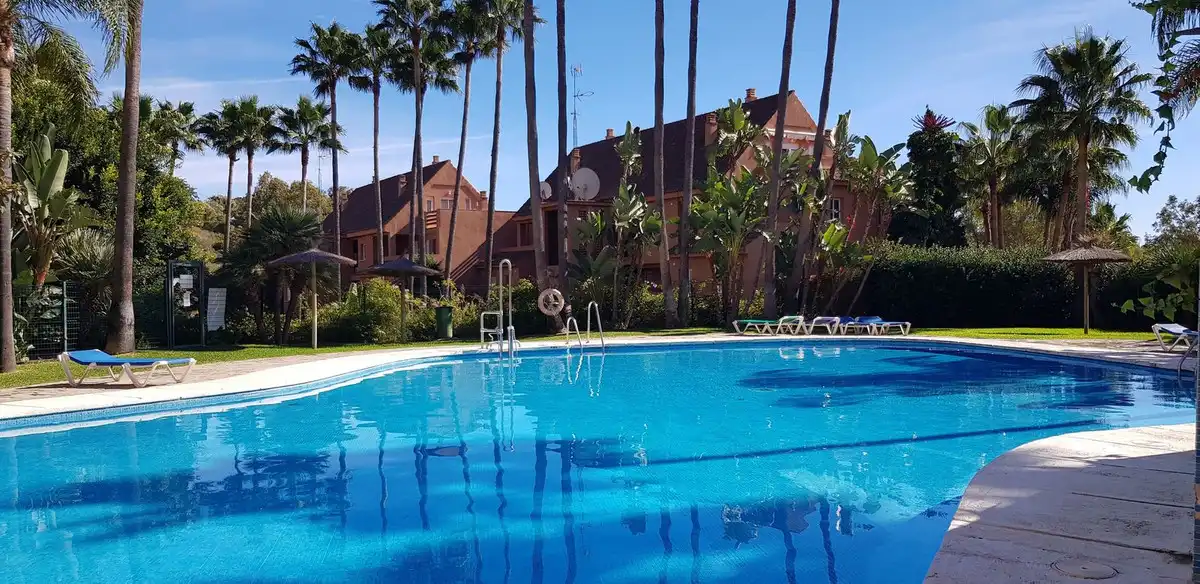 Flat with pool for sale in Casares - Casares,Casares costa,UrbanizaciÃÂ³n Vista Bahia