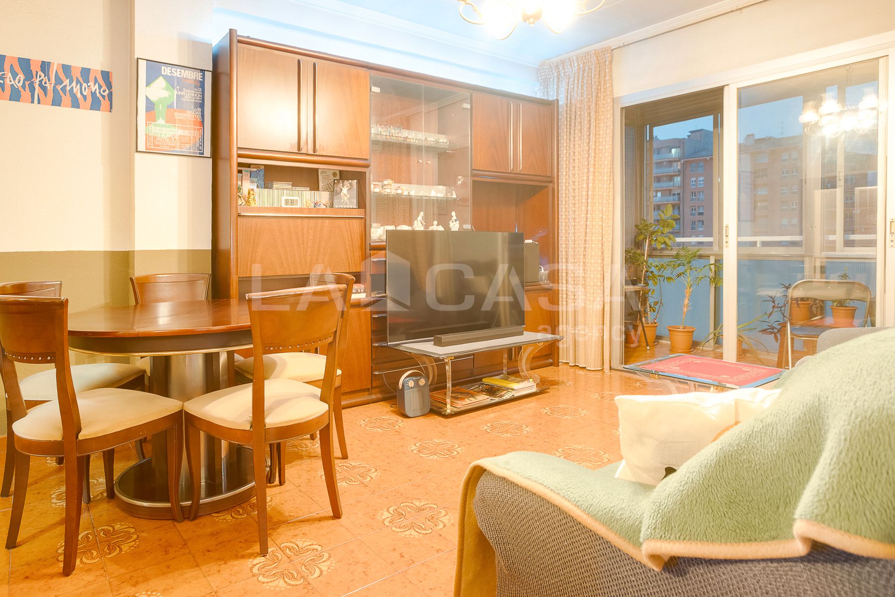 Sala de estar de Piso en venta en  Barcelona Capital con Balcón