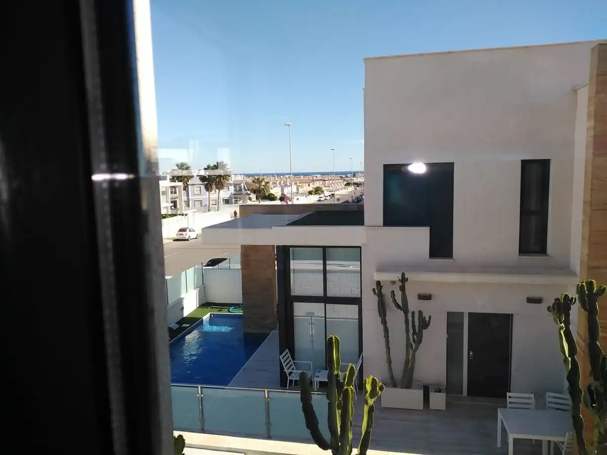 Piscina de Casa o xalet en venda en Orihuela amb Aire condicionat, Terrassa i Piscina