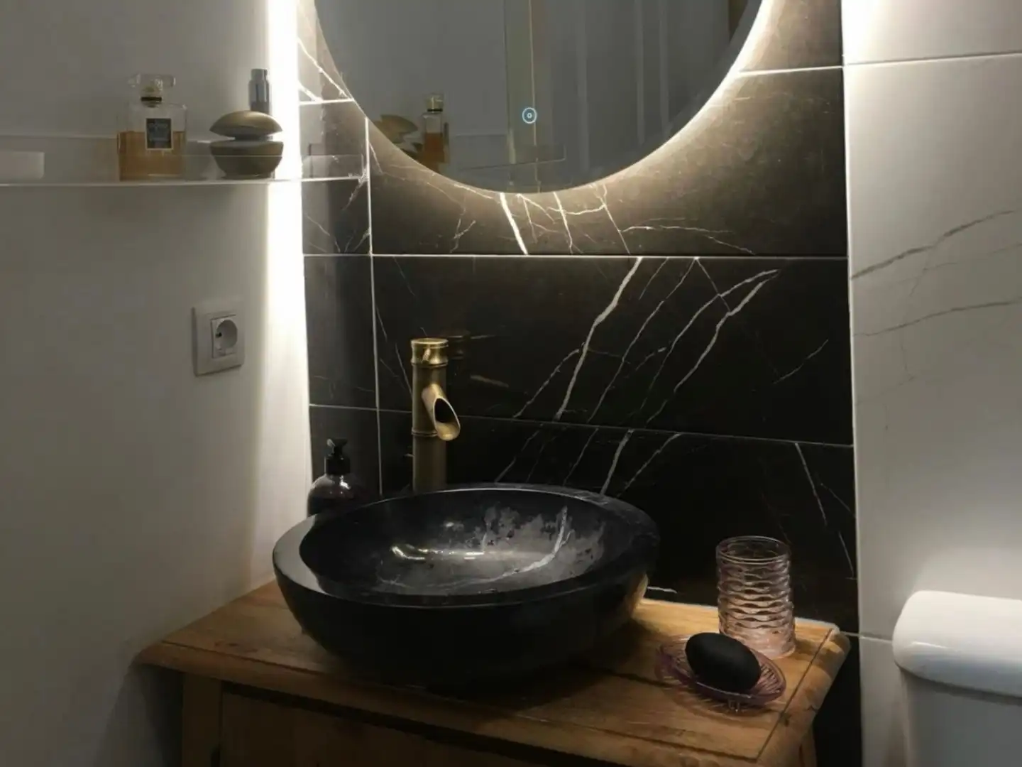 Bany de Casa o xalet en venda en Sabadell amb Aire condicionat, Terrassa i Balcó