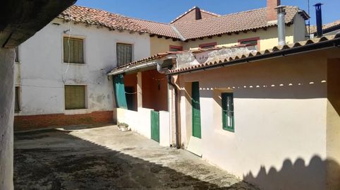 Foto 2 de Pis en venda a Calle del Medio, 1, Bustillo de la Vega, Palencia