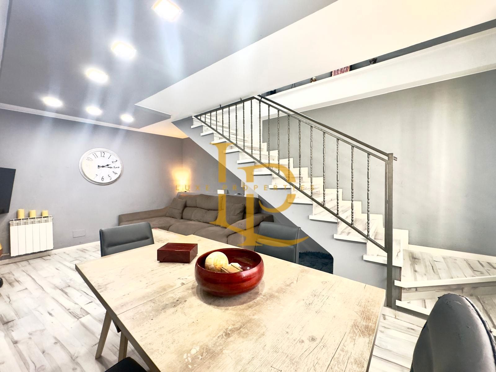 Sala d'estar de Dúplex en venda en Rubí amb Aire condicionat, Calefacció i Parquet