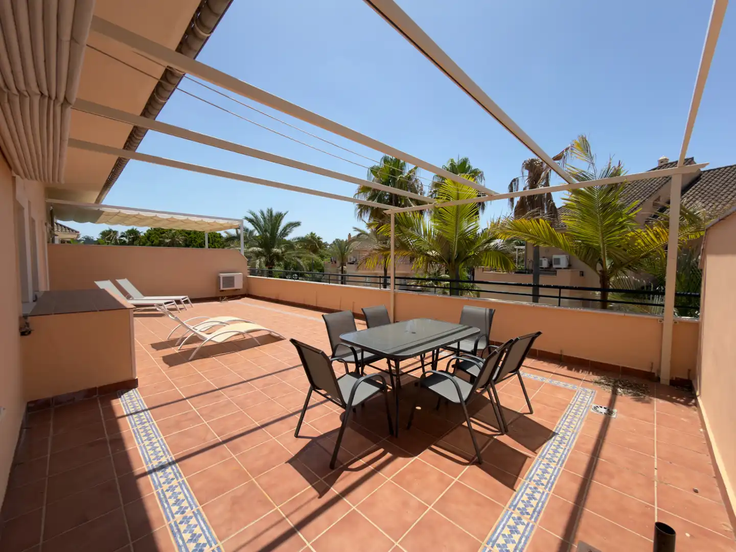 Terrassa de Àtic en venda en Marbella amb Aire condicionat, Terrassa i Piscina comunitària