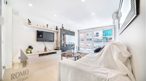 Foto 2 de Piso en venta en Avinguda de Barcelona, Santa Perpètua de Mogoda, Barcelona