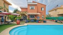 Piscina de Casa o xalet en venda en Riba-roja de Túria amb Aire condicionat i Terrassa