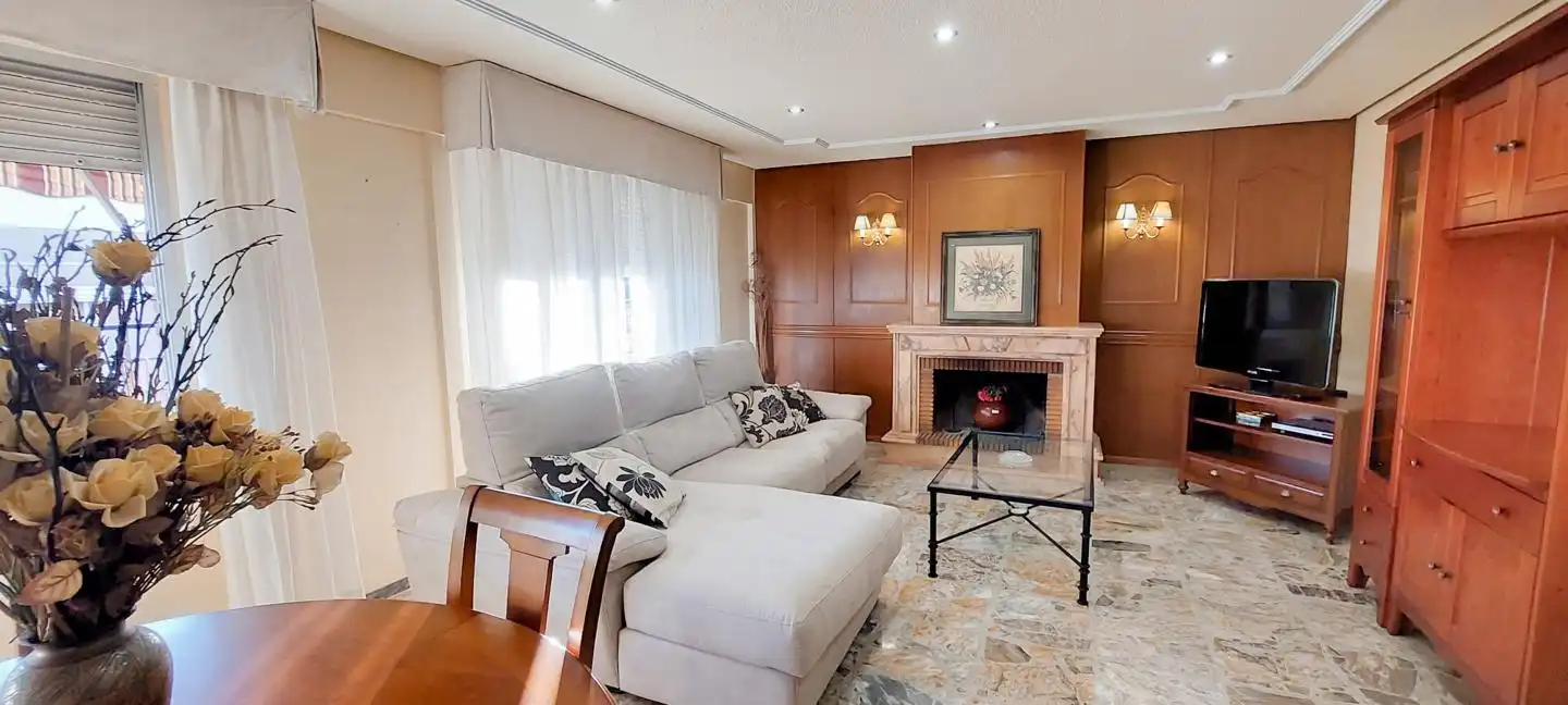 Sala de estar de Piso de alquiler en Elche / Elx con Amueblado y Balcón