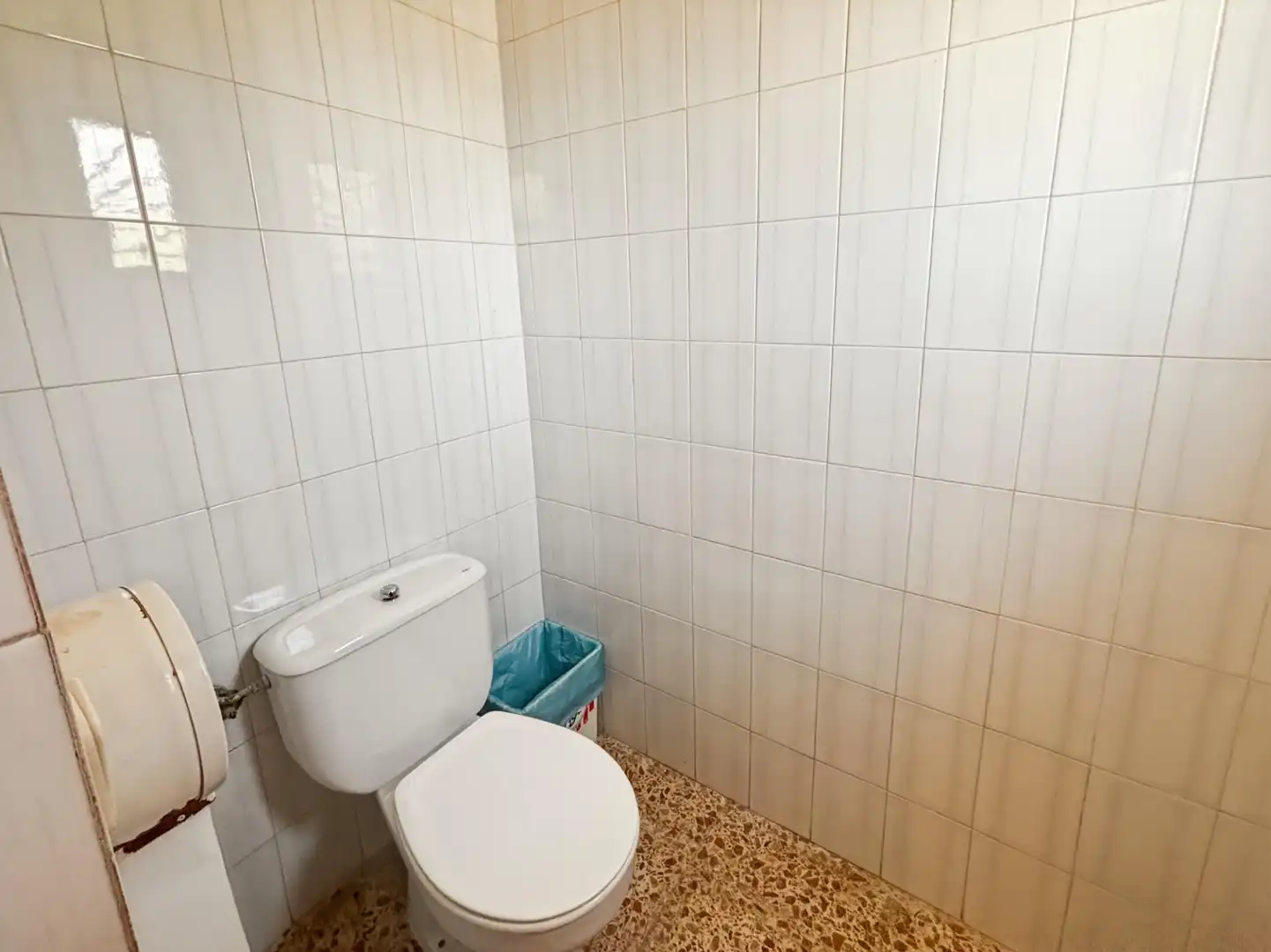Badezimmer von Geschaftsraum zur Miete in La Romana mit Klimaanlage und Möbliert