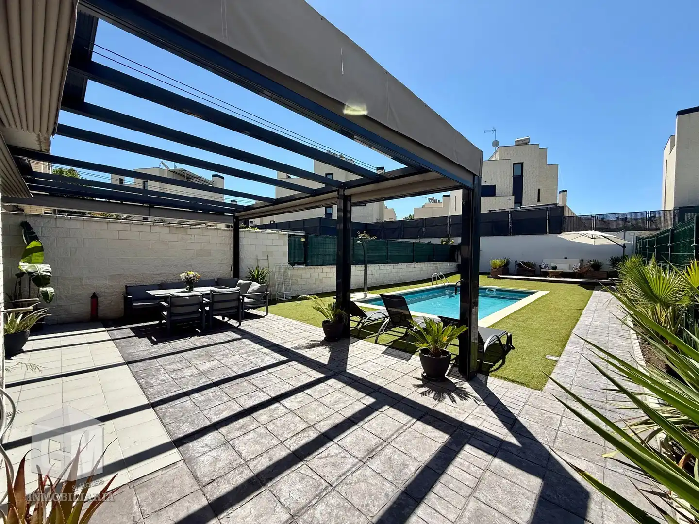 Terrasse von Einfamilien-Reihenhaus zum Verkauf in Arroyomolinos (Madrid) mit Klimaanlage, Heizung und Privatgarten
