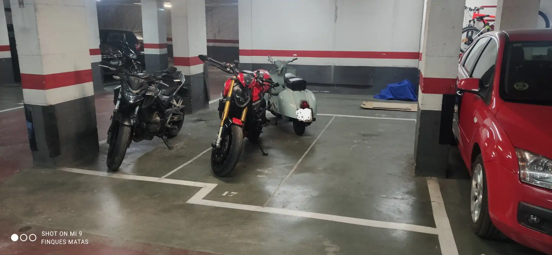 Parkplatz zum Verkauf in Carrer del Consell de Cent, imagen 3