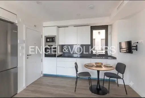 Cocina de Piso de alquiler en Madrid con Aire acondicionado, Calefacción y Jardín privado