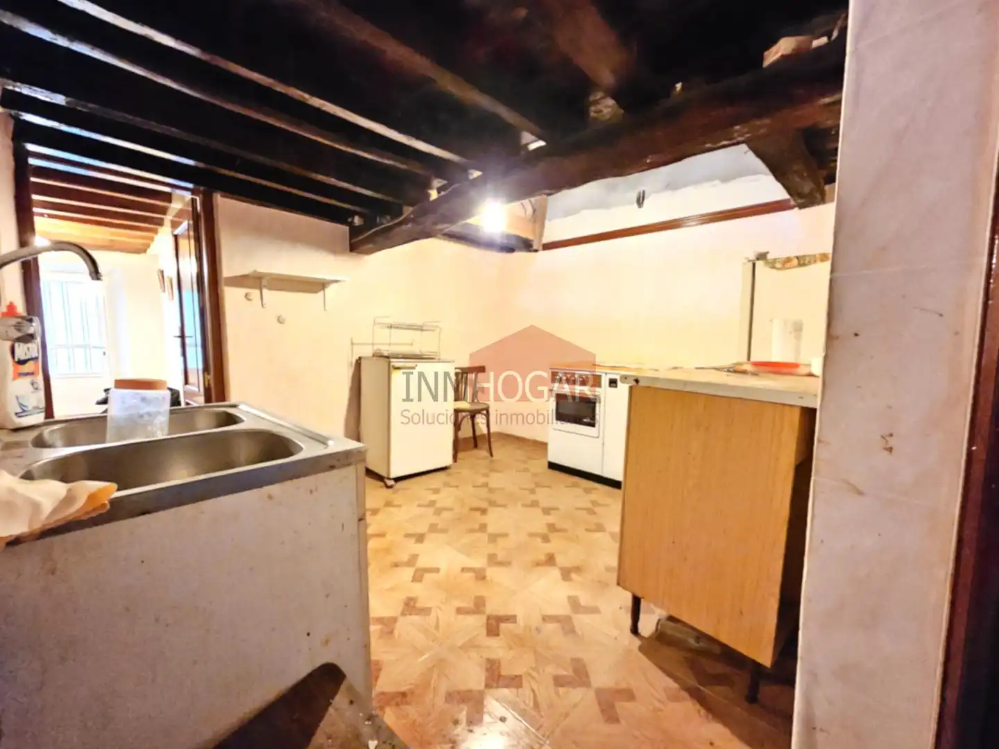 Cuina de Casa o xalet en venda en Muñana amb Traster i Moblat