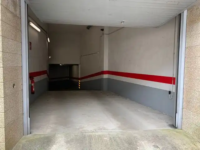 Parking de Garaje de alquiler en Santiago de Compostela 