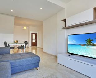 Living room of Flat for sale in Las Palmas de Gran Canaria  with Oven and Washing machine