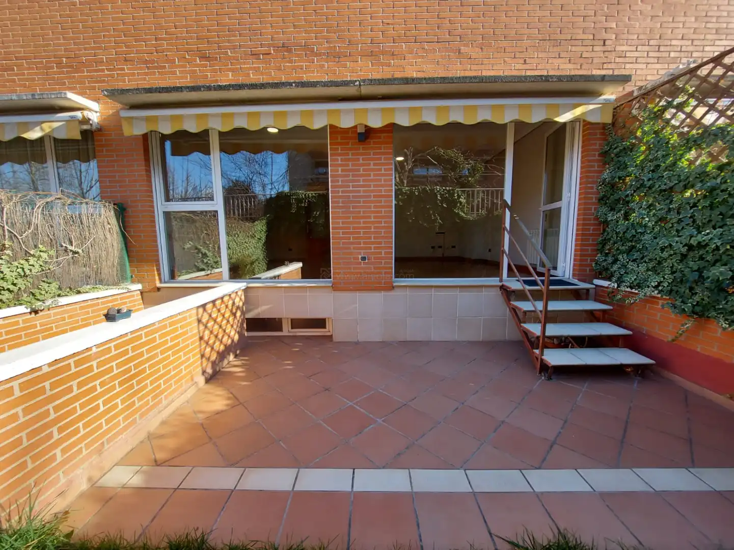 Terraza de Casa o chalet en venta en  Logroño con Aire acondicionado, Calefacción y Jardín privado