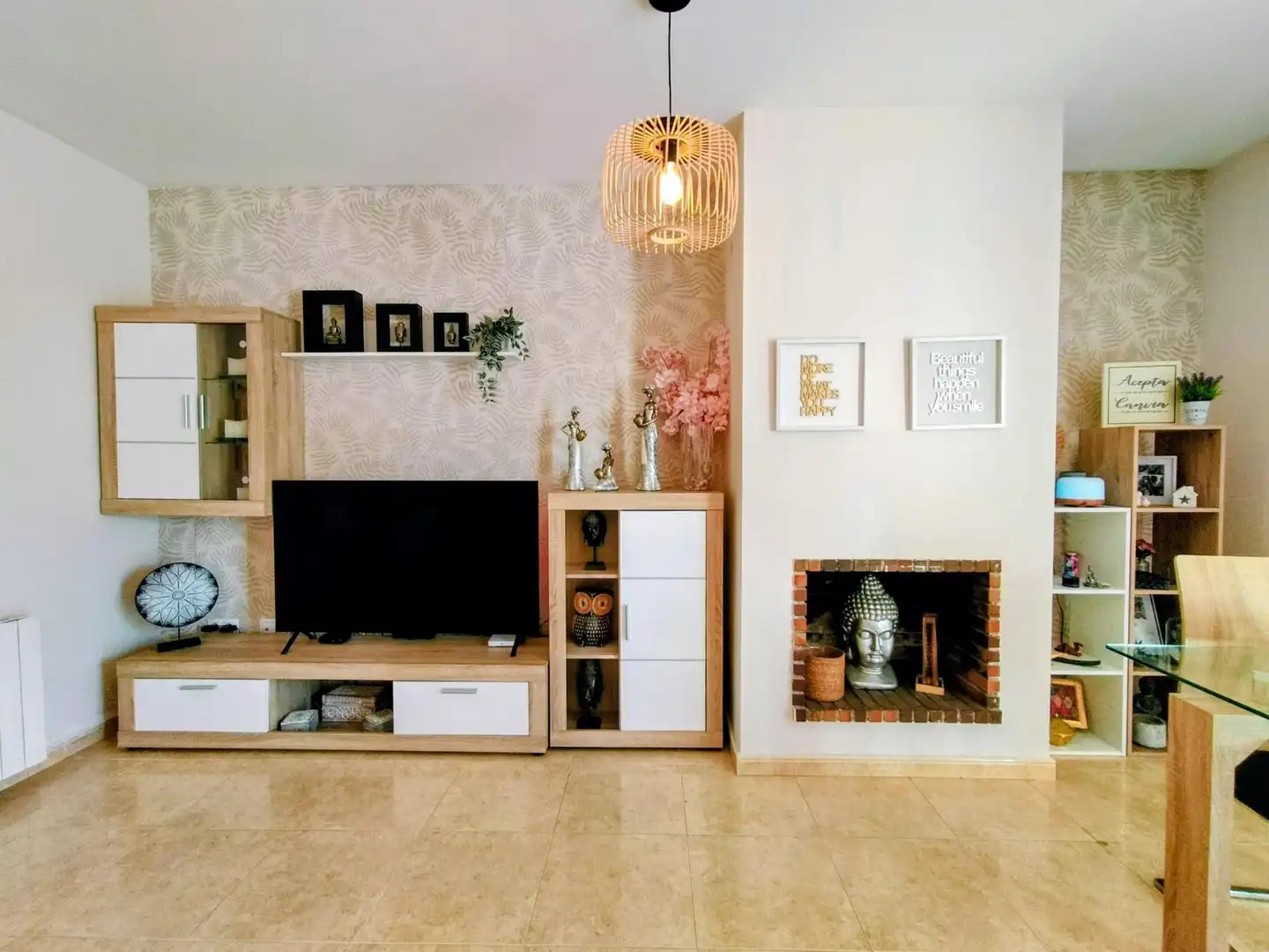 Sala d'estar de Casa adosada en venda en Olivella amb Calefacció, Jardí privat i Terrassa