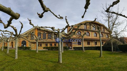 Foto 2 de Edifici en venda a Valdevimbre, León