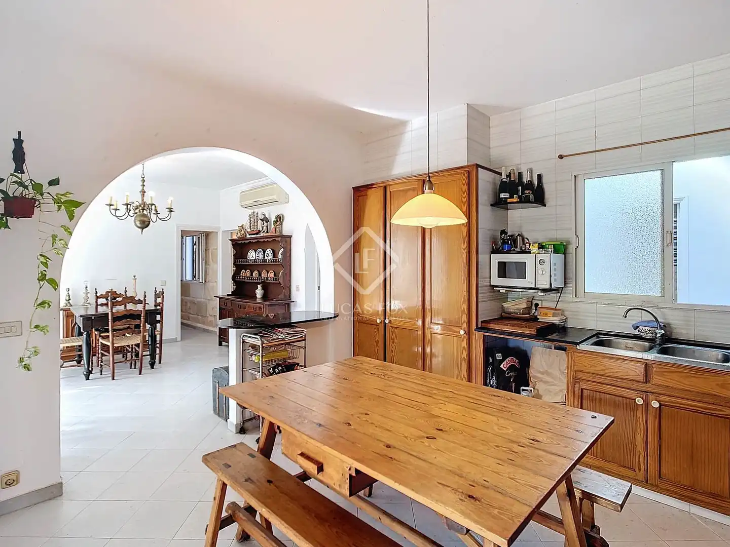 Cuina de Casa o xalet en venda en Ciutadella de Menorca amb Aire condicionat, Calefacció i Jardí privat