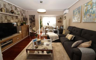 Living room of Flat for sale in Santurtzi   with Air Conditioner, Heating and Balcony