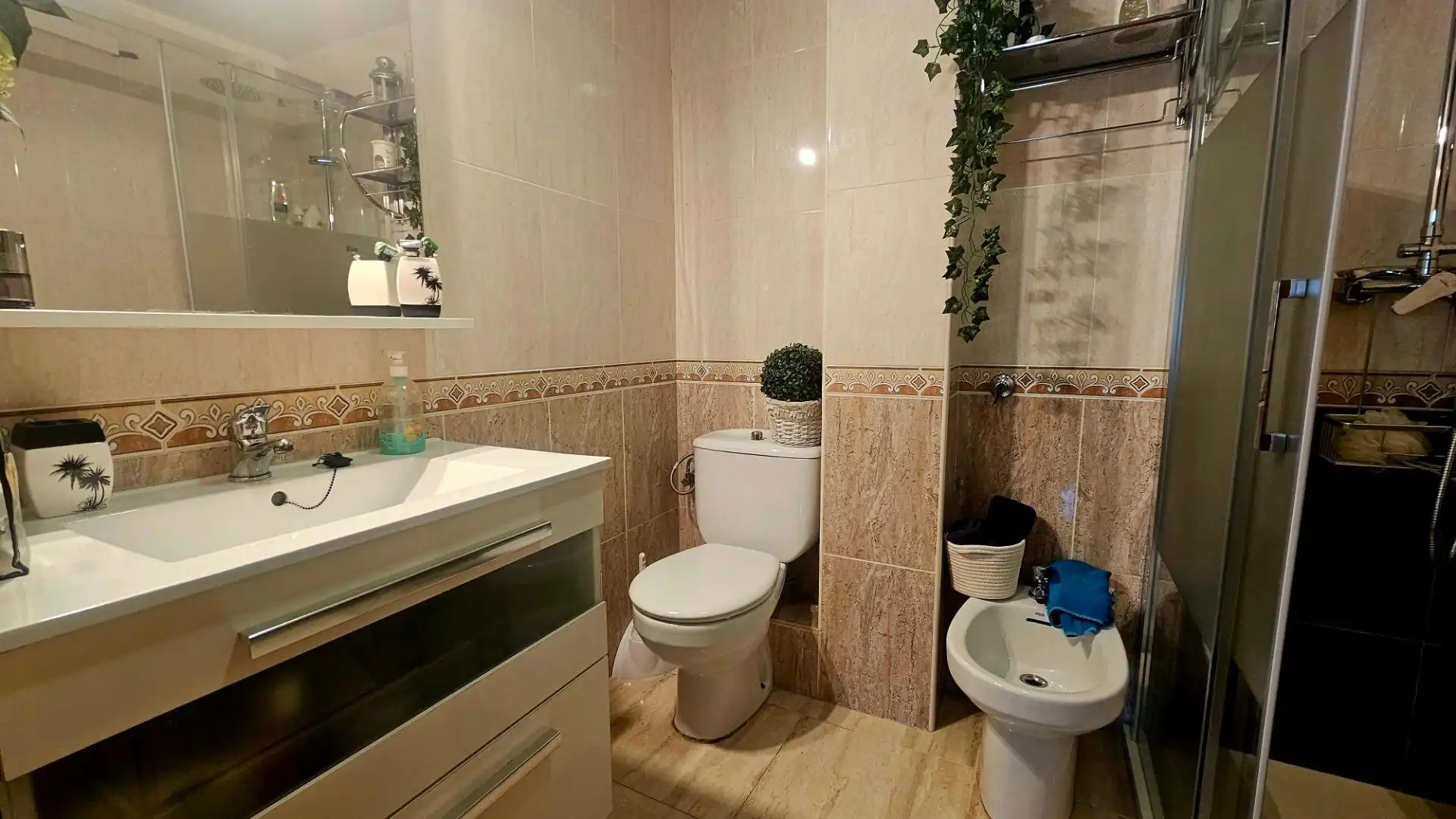 Baño de Piso de alquiler en Cunit con Aire acondicionado, Terraza y Amueblado