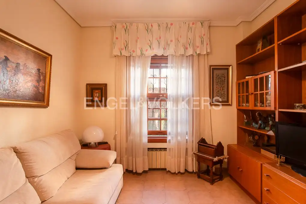 Sala de estar de Casa o chalet en venta en Castellón de la Plana / Castelló de la Plana con Calefacción, Jardín privado y Terraza