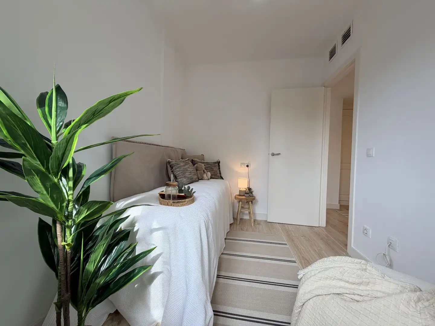 Flat with terrace for sale in Joan Maragall 16, imagen 10