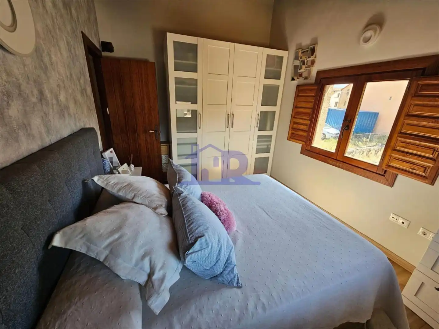 Dormitori de Casa o xalet en venda en Valdemeca amb Calefacció, Jardí privat i Parquet