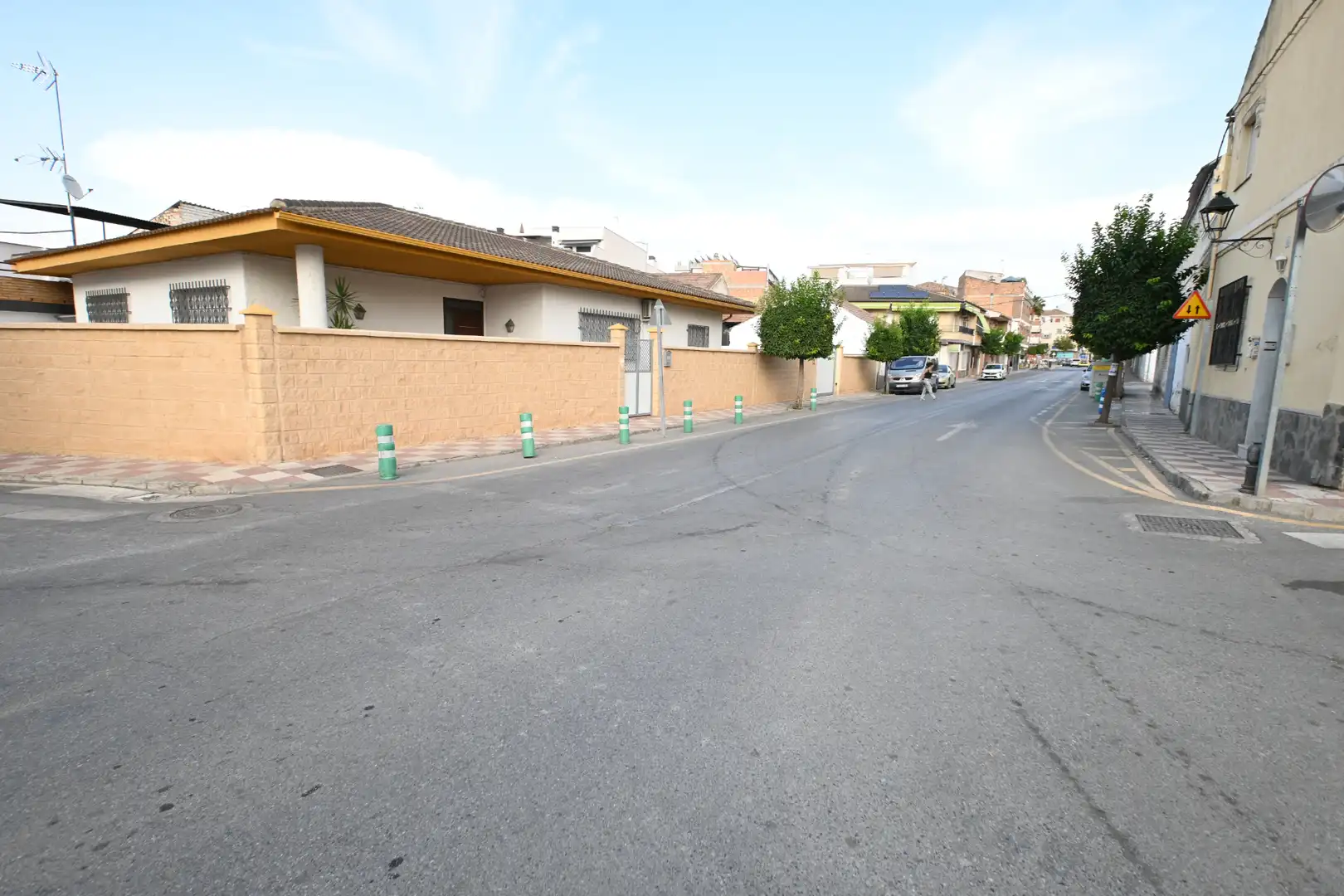 Vista exterior de Casa adosada en venta en Churriana de la Vega con Aire acondicionado, Terraza y Trastero