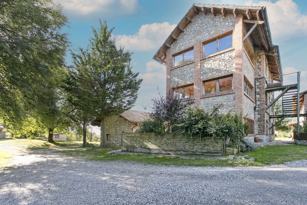 Exterior view of Flat for sale in Cercs  with Heating