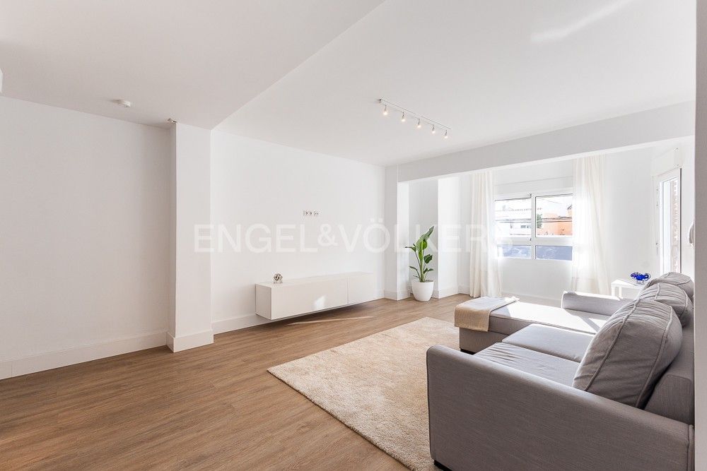 Apartament en venda a En Corts - Doctor Waksman