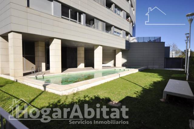 Piso en Venta en Avenida Hermanos Machado en Sant Llorenç - Zona Alfahuir
