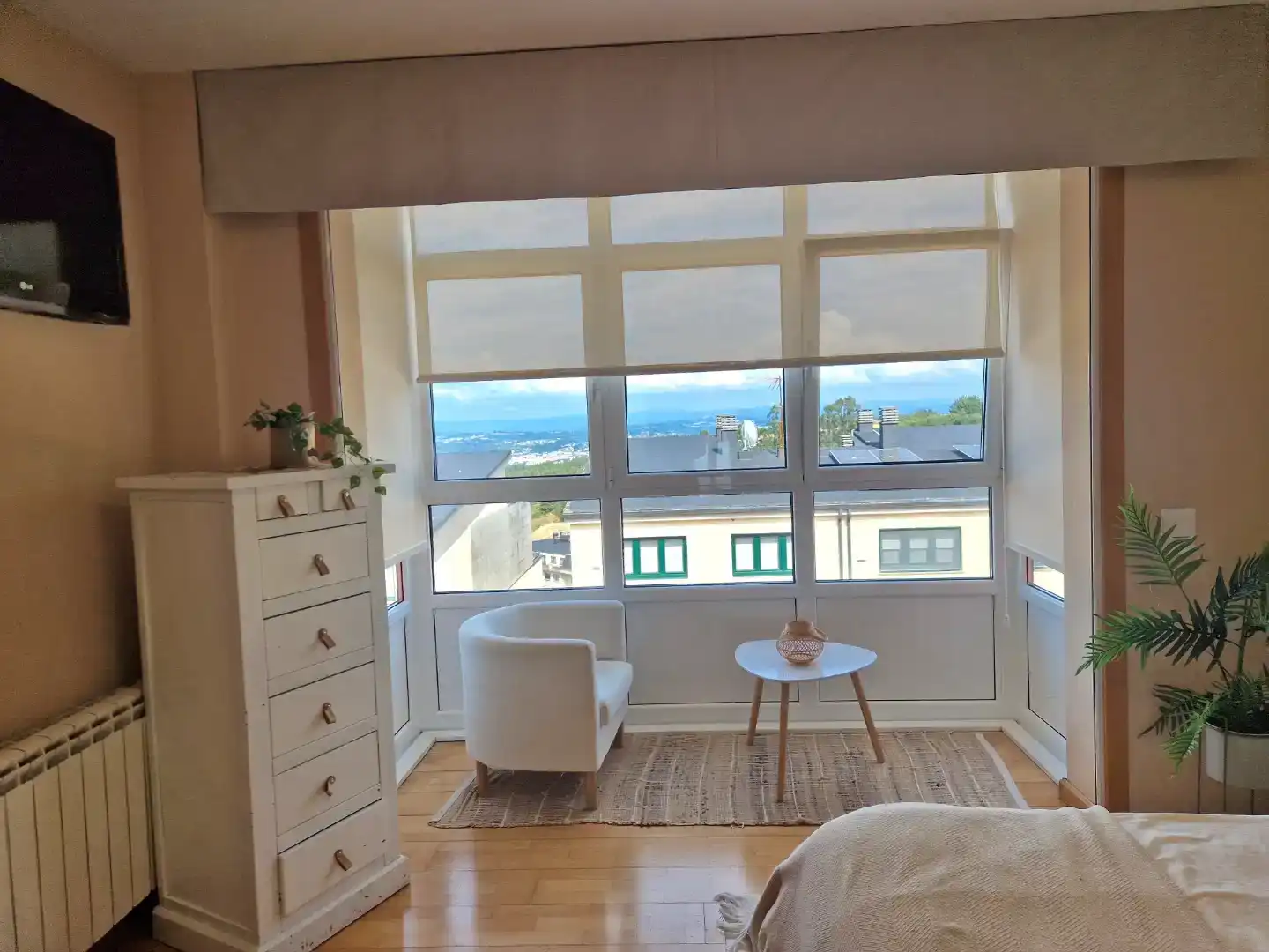 Dormitori de Casa o xalet en venda en A Coruña Capital  amb Balcó