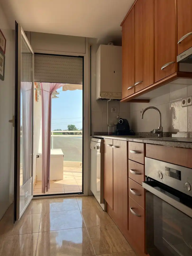 Cocina de Apartamento en venta en Sant Pere Pescador con Aire acondicionado, Calefacción y Balcón