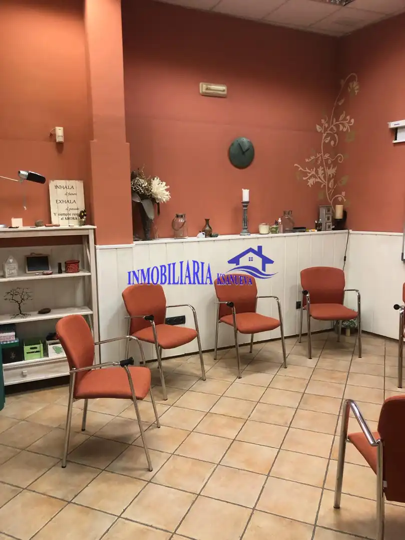 Local comercial en venda a Centro, imagen 3